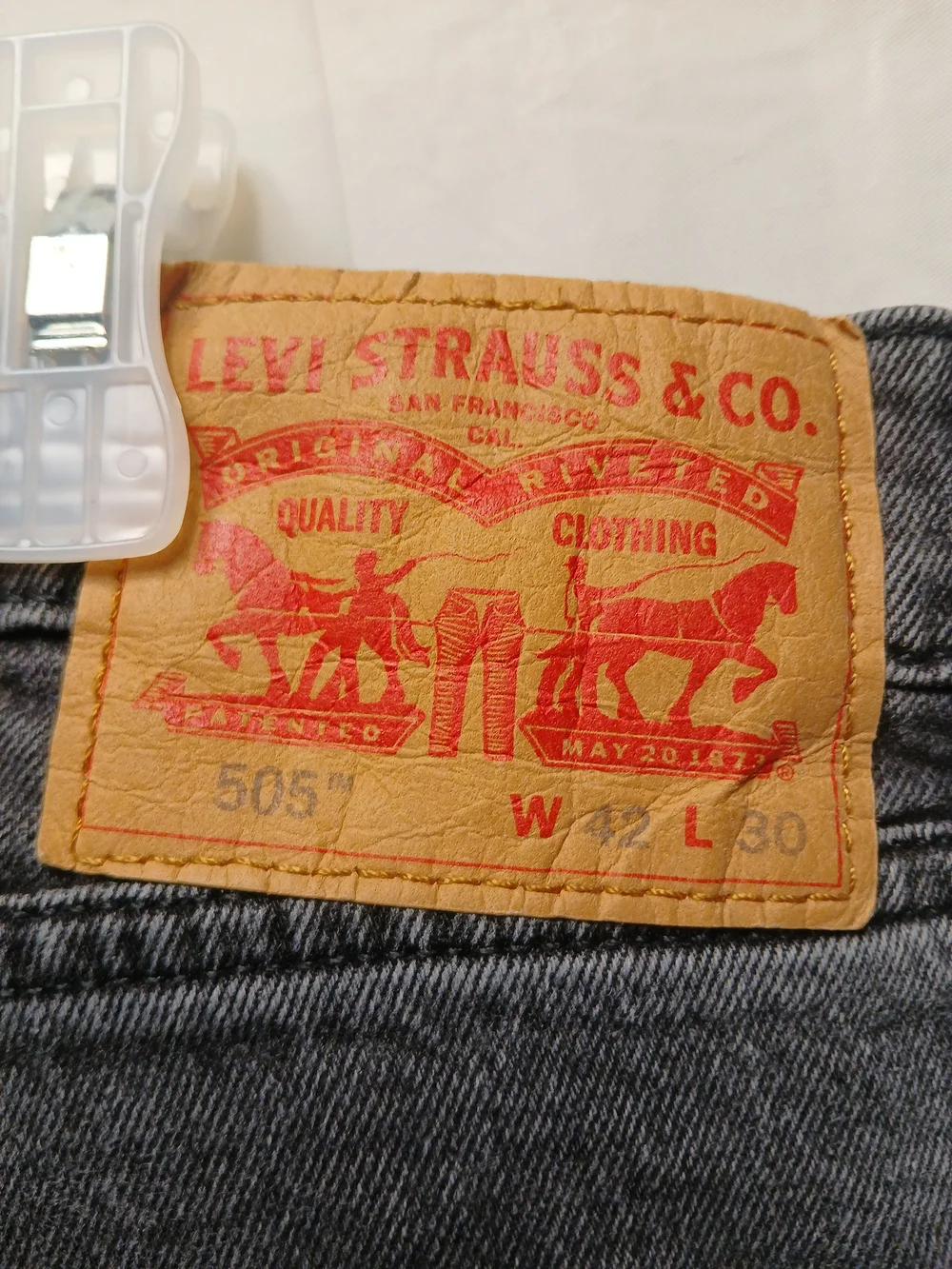 Levi's 505 Men's Grey Straight-Leg Jeans